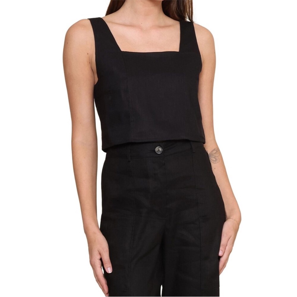 NWT Central Park West Linen Blend Hazel Top in Black